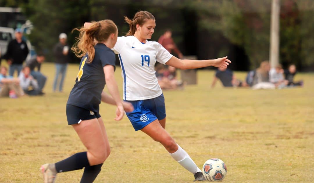 Women’s Soccer Kicks Off Season with Road Win