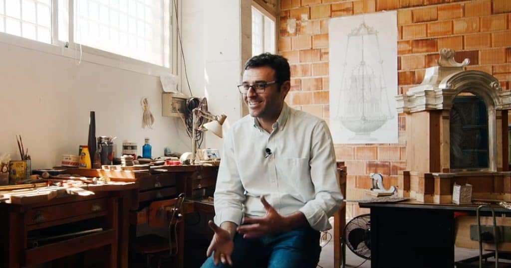 Emilio León explains his process and passion for his work in an exclusive interview.