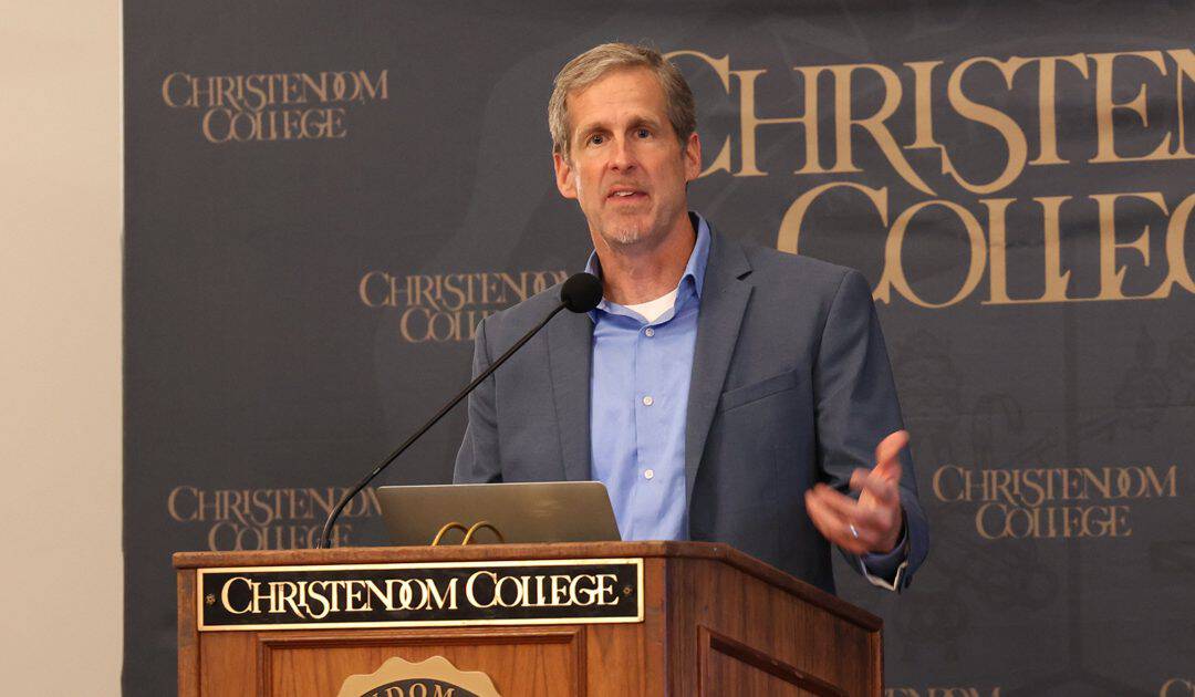 Biologist Dr. Daniel Kuebler Explores Human Origins in Christendom Lecture